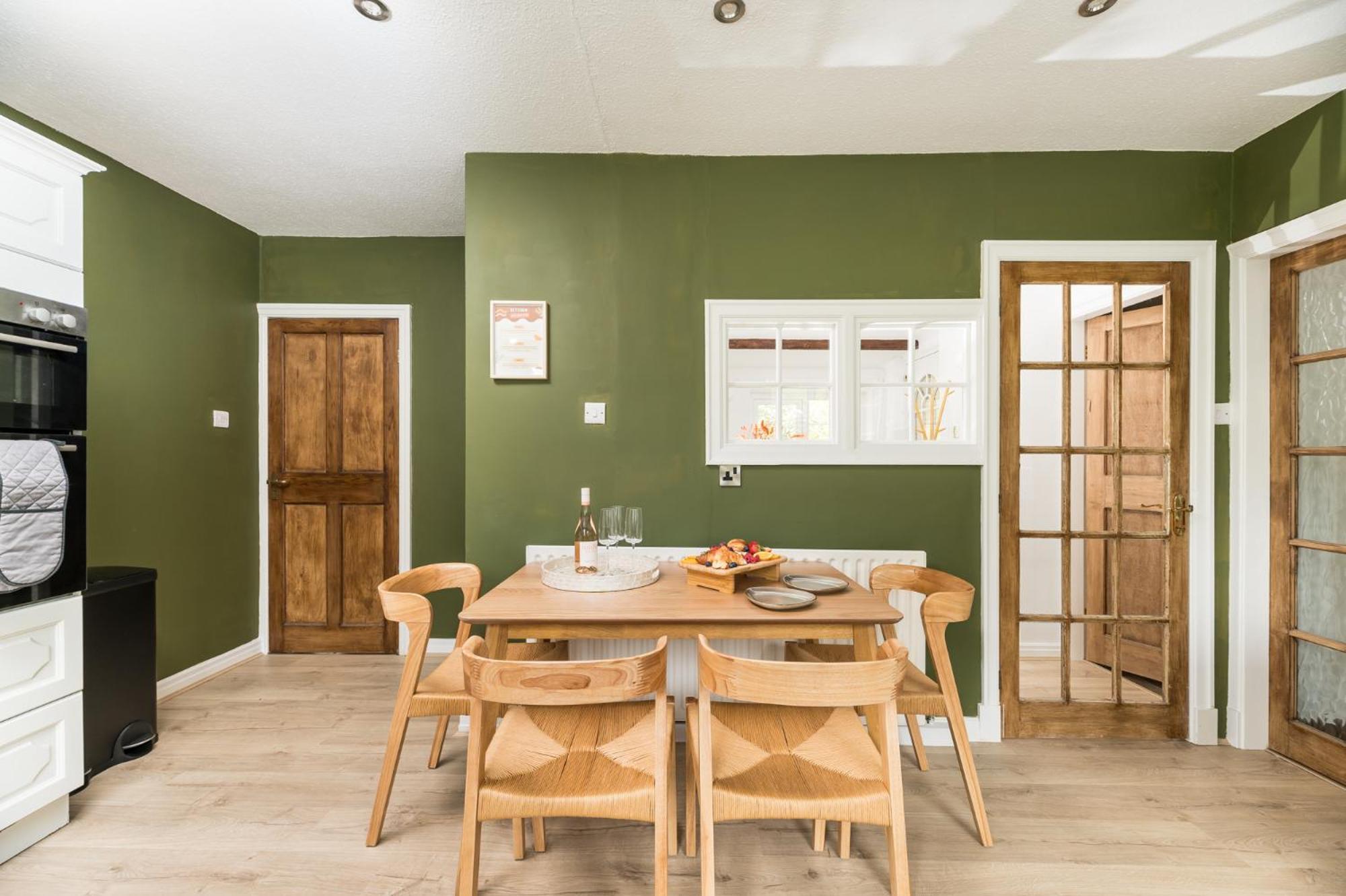 Central Malham Wellbeing Escape With Hot Tub Sleeps 8 ภายนอก รูปภาพ